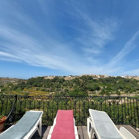 Gozo Oasis: Ensuite Retreat with Shared Pool B&B Ghajn il-Kbira (Gozo) Exterior photo