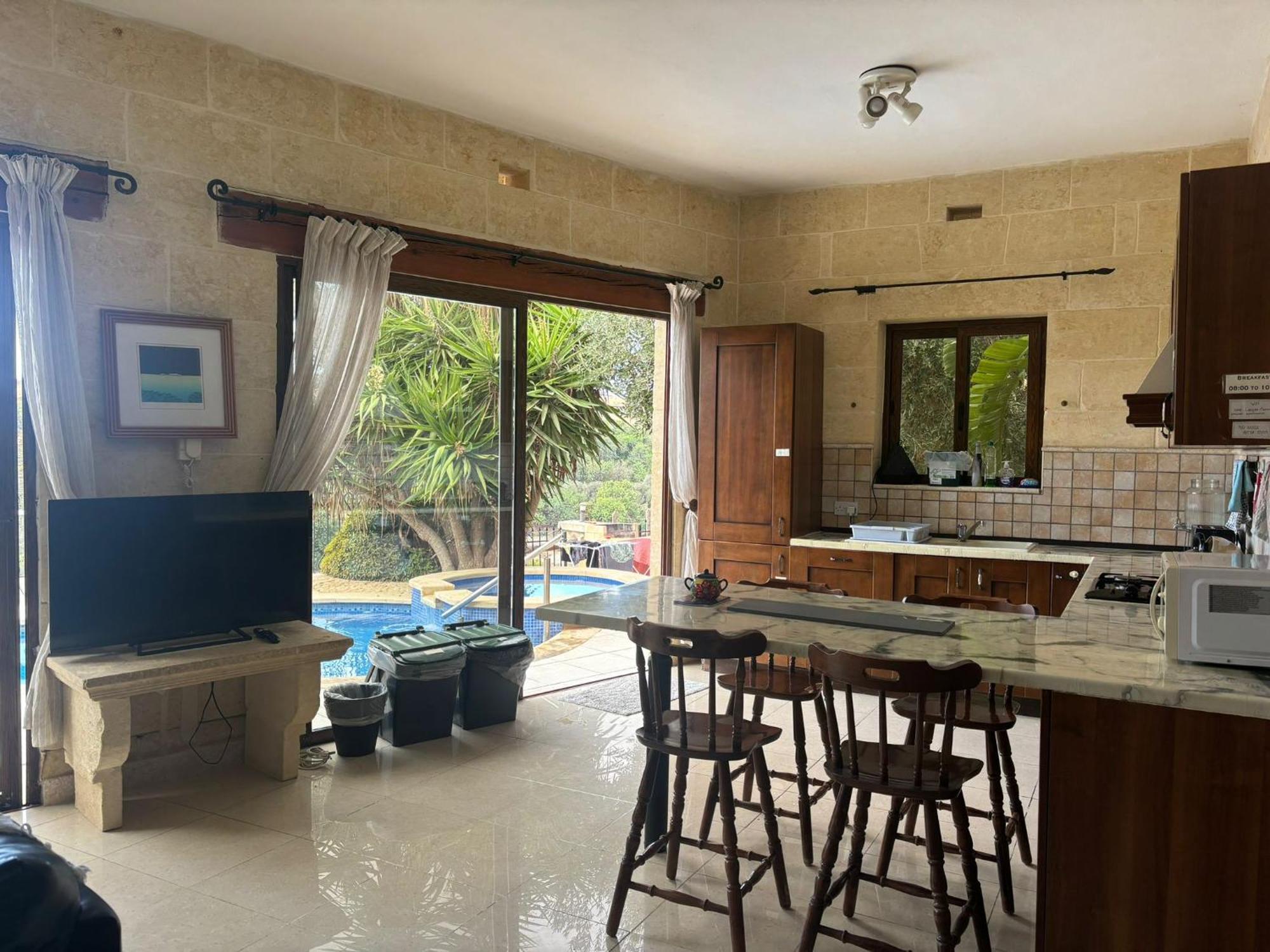 Gozo Oasis: Ensuite Retreat with Shared Pool B&B Ghajn il-Kbira (Gozo) Exterior photo
