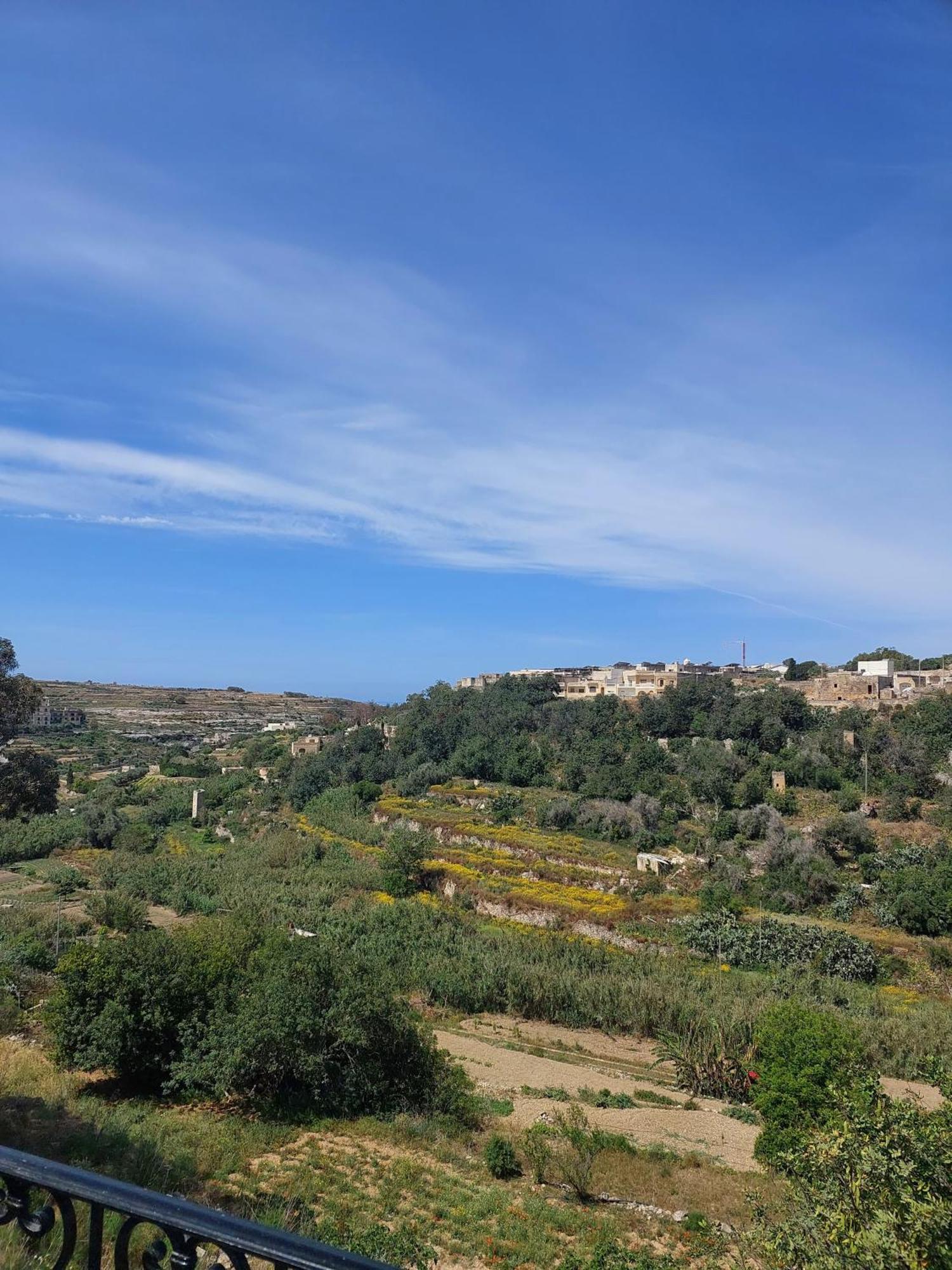 Gozo Oasis: Ensuite Retreat with Shared Pool B&B Ghajn il-Kbira (Gozo) Exterior photo